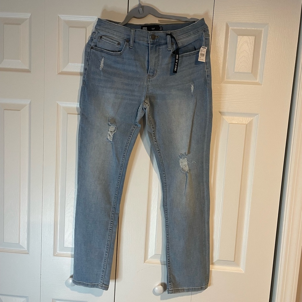 Tilly men distressed jeans. Men light wash jeans